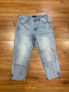 Charlie B Light Wash Cropped Cuff Jeans